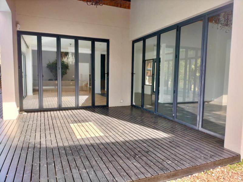 4 Bedroom Property for Sale in Hout Bay Western Cape